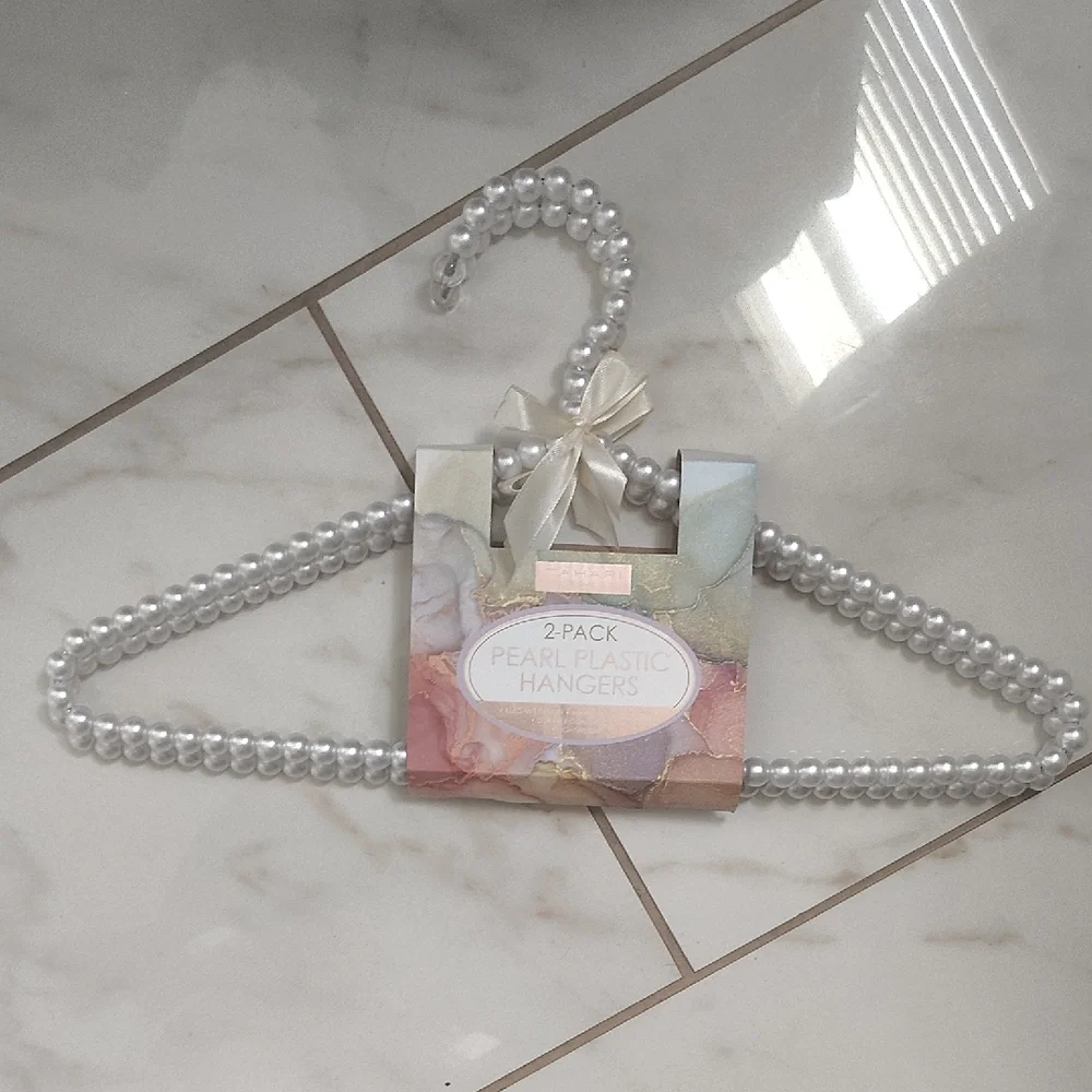 Tahari elegant pearl